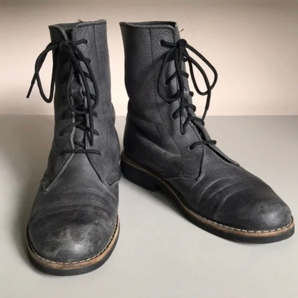 Roots Leather Boots - Picture 1 of 8